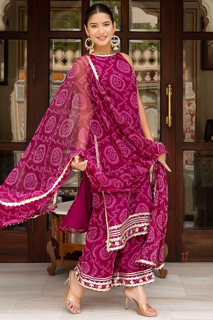 Cranberry Pink Georgette Bandhej Printed Kurta Set by Pomcha Jaipur at Pernia's Pop Up Shop