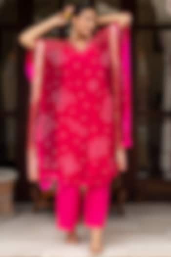 Pink Georgette Bandhej Printed Kaftan Set by Pomcha Jaipur at Pernia's Pop Up Shop