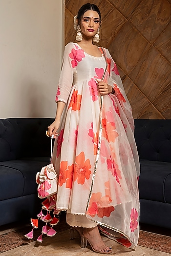 White Cotton Silk Floral Printed Anarkali Set by Pomcha Jaipur at Pernia's Pop Up Shop
