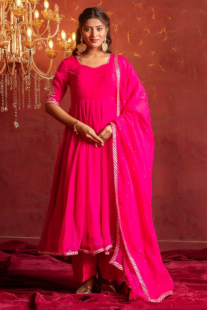 Pink Organza Zari Handwork Wedding Anarkali Set by Pomcha Jaipur at Pernia's Pop Up Shop