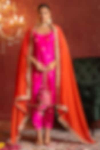 Hot Pink Taffeta Zari Handwork Straight Kurta Set by Pomcha Jaipur at Pernia's Pop Up Shop