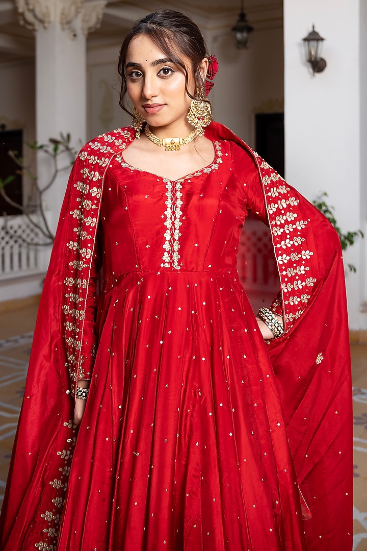 Red Silk Gota-Patti Embroidered Wedding Anarkali Set by Pomcha Jaipur at Pernia's Pop Up Shop