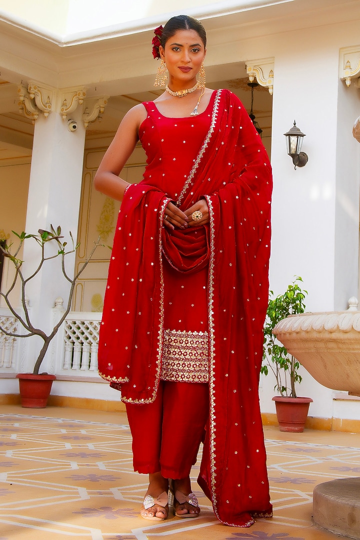 Red Silk Gota-Patti Embroidered Kurta Set by Pomcha Jaipur at Pernia's Pop Up Shop