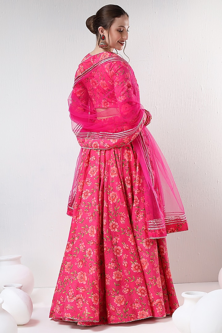Pink Cotton Floral Printed & Gota Lace Work Lehenga Set by Pomcha Jaipur at Pernia's Pop Up Shop