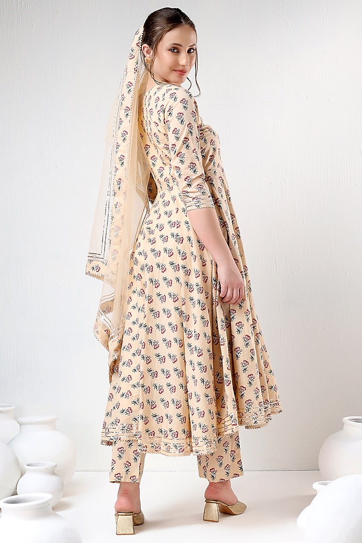 Beige Cotton Gota Lace Work & Floral Printed Anarkali Set by Pomcha Jaipur at Pernia's Pop Up Shop