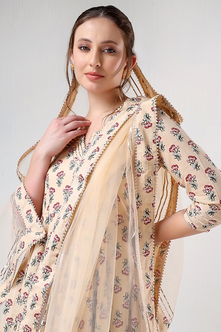 Beige Cotton Gota Lace Work & Floral Printed Anarkali Set by Pomcha Jaipur at Pernia's Pop Up Shop