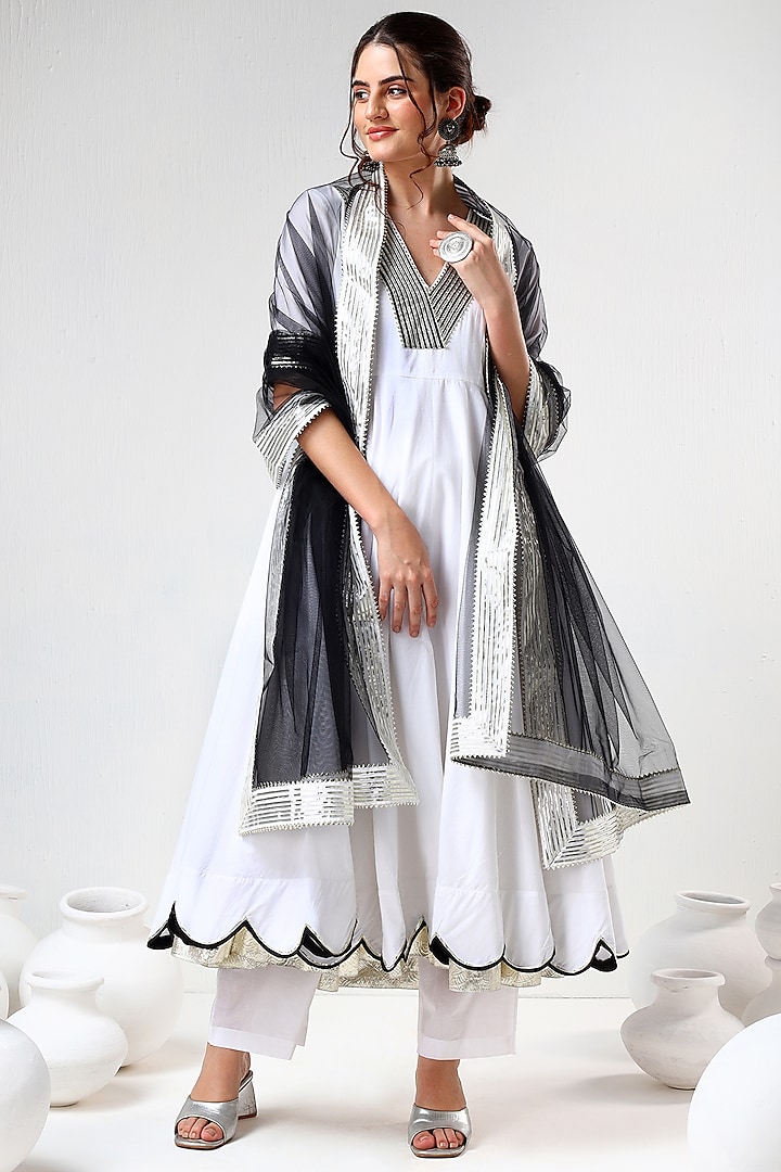 White Cotton Gota Lace Work Anarkali Set by Pomcha Jaipur at Pernia's Pop Up Shop