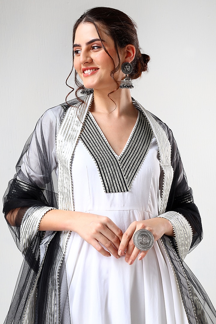White Cotton Gota Lace Work Party Wear Anarkali Set by Pomcha Jaipur at Pernia's Pop Up Shop