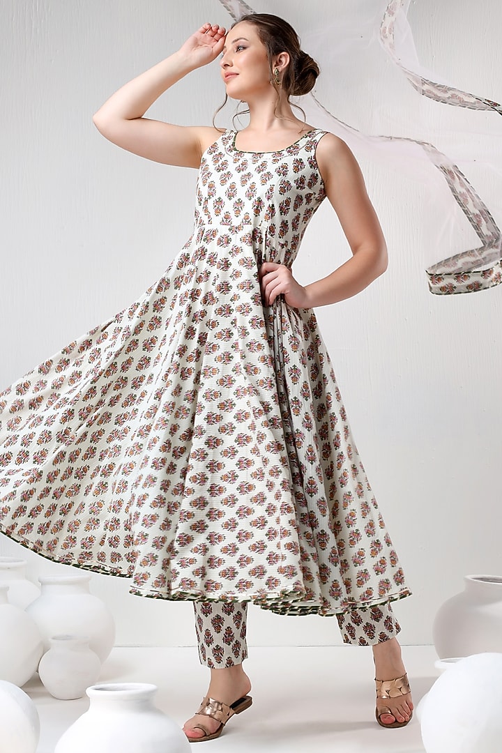 White Cotton Gota Work & Hand Block Printed Anarkali Set by Pomcha Jaipur at Pernia's Pop Up Shop