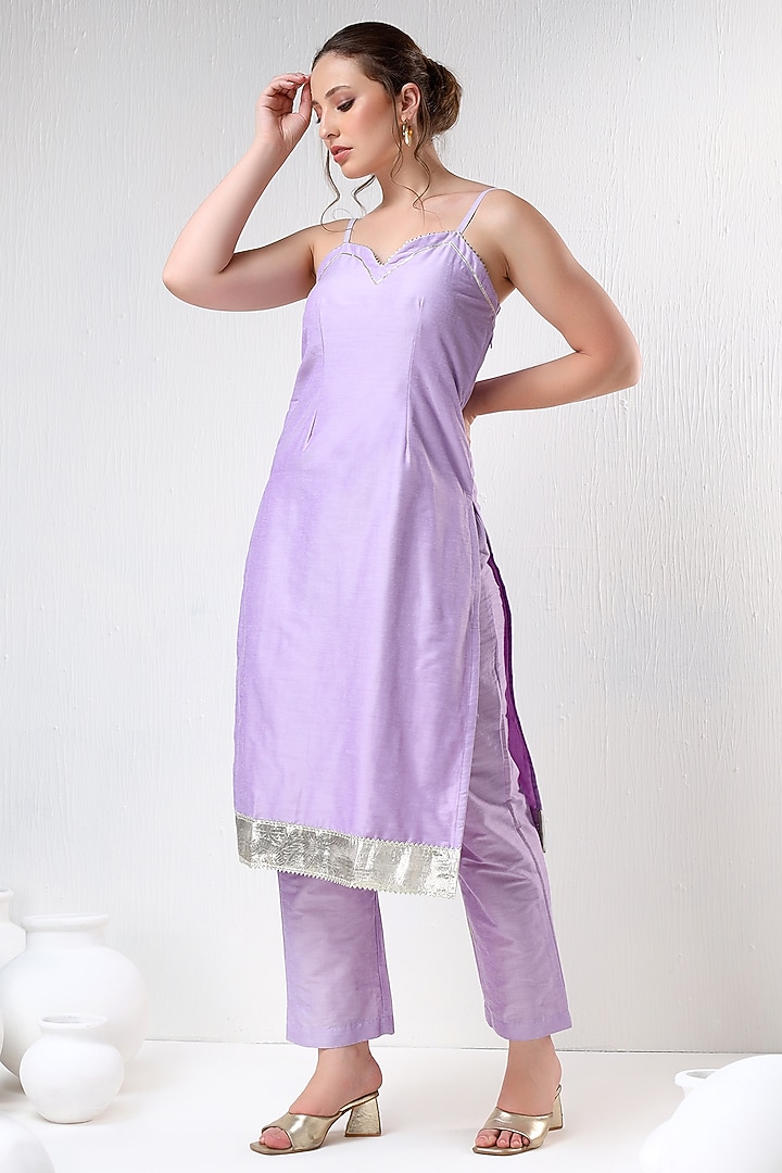 Lilac Cotton Silk Gota Lace Embroidered Kurta Set by Pomcha Jaipur at Pernia's Pop Up Shop