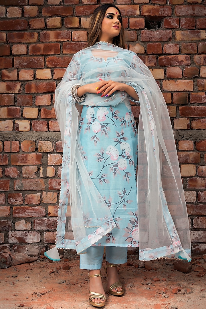 Blue Printed Kurta Set by Pomcha Jaipur at Pernia's Pop Up Shop