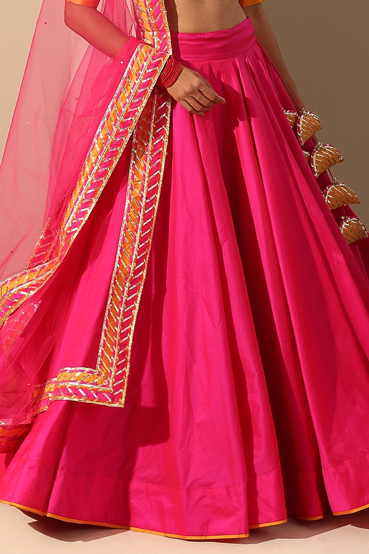 Pink Taffeta Silk Lehenga Set by Pomcha Jaipur at Pernia's Pop Up Shop