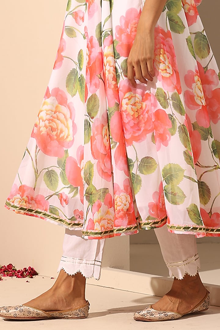 White Georgette Printed Anarkali Set by Pomcha Jaipur at Pernia's Pop Up Shop