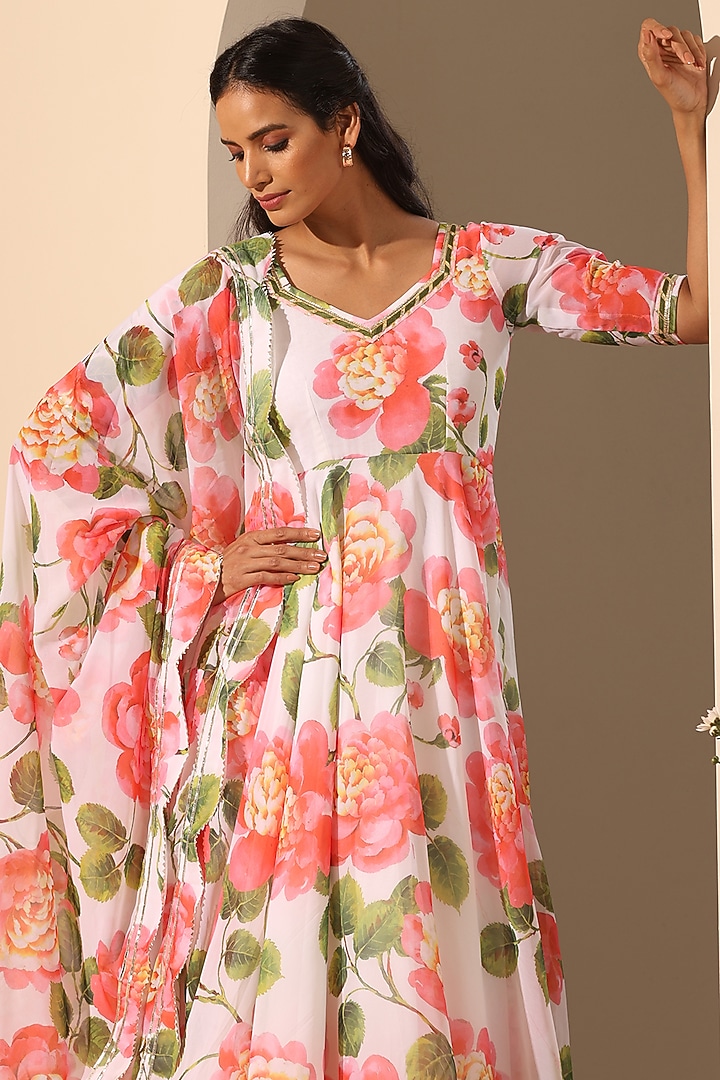 White Georgette Printed Anarkali Set by Pomcha Jaipur at Pernia's Pop Up Shop