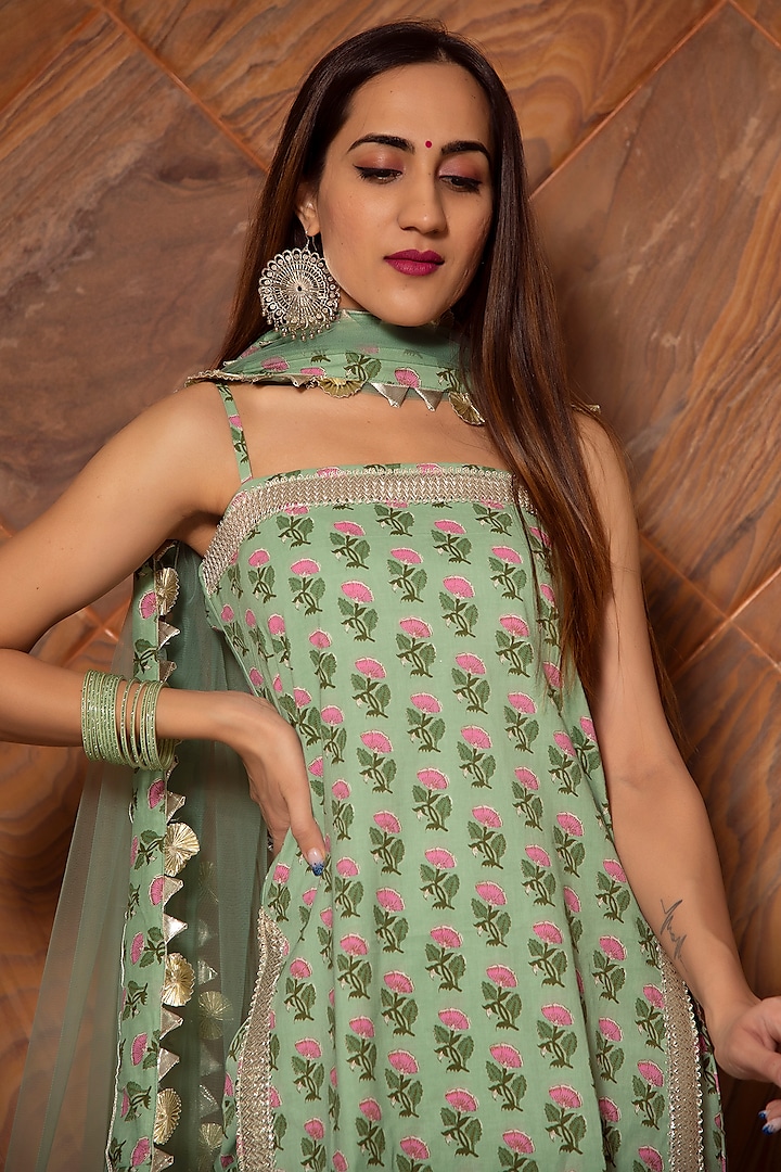 Green Block Printed Kurta Set by Pomcha Jaipur at Pernia's Pop Up Shop