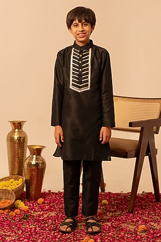 Black Cotton Silk Gota Patti Work Kurta Set For Boys by POMCHA
