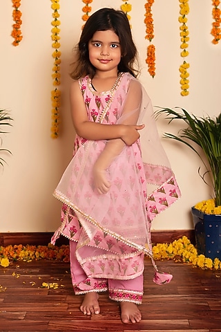 Pink Cotton Gota Work & Hand Block Printed Kurta Set For Girls by POMCHA