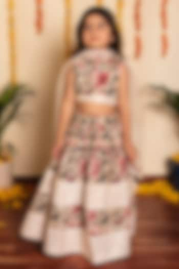 White Cotton Slub Floral Printed Lehenga Set For Girls by POMCHA at Pernia's Pop Up Shop