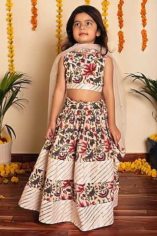 White Cotton Slub Floral Printed Lehenga Set For Girls by POMCHA