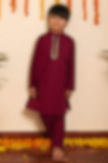 Burgundy Cotton Kurta Set For Boys by POMCHA at Pernia's Pop Up Shop