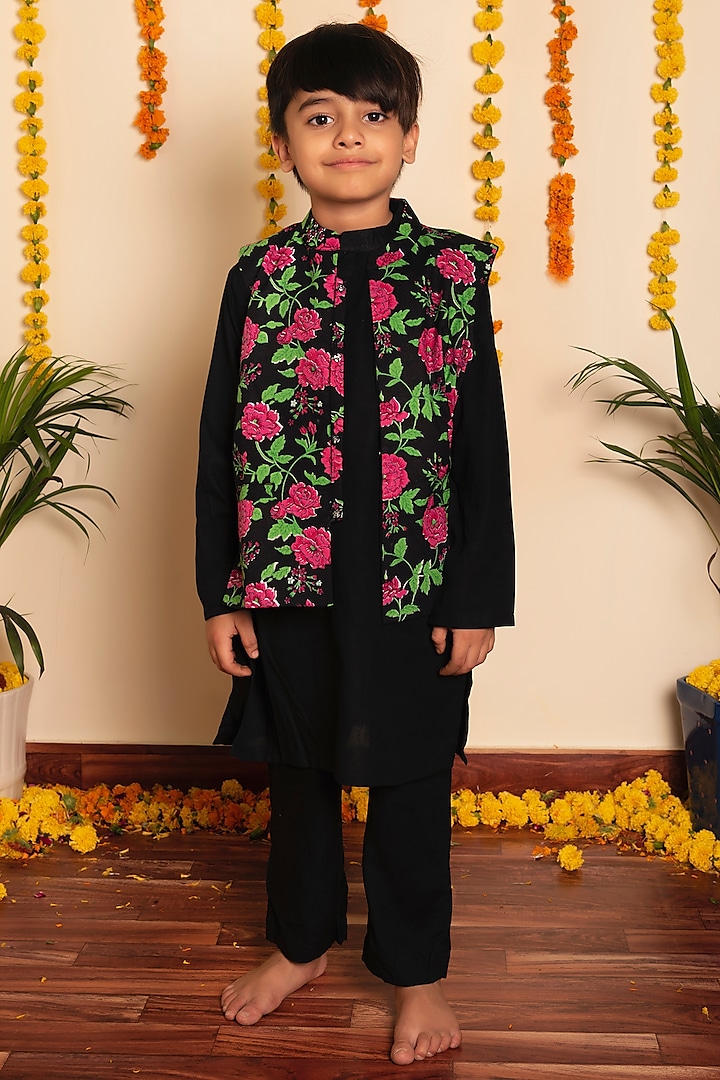 Black Cotton Hand Block Printed Nehru Jacket Set For Boys by POMCHA