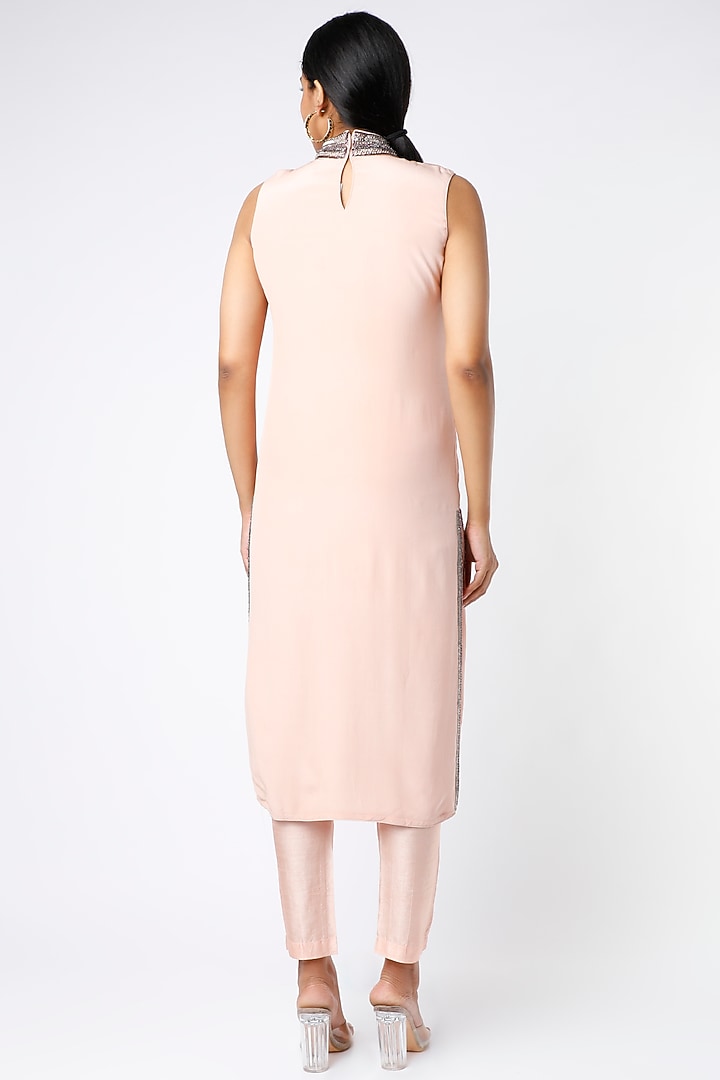Peach Embellished Kurta Set by PNA BY PRAGATI ARORA at Pernia's Pop Up Shop