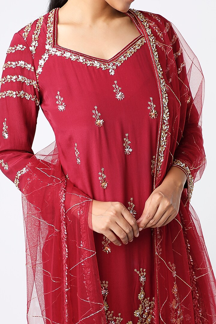 Wine Embroidered Kurta Set by PNA BY PRAGATI ARORA at Pernia's Pop Up Shop