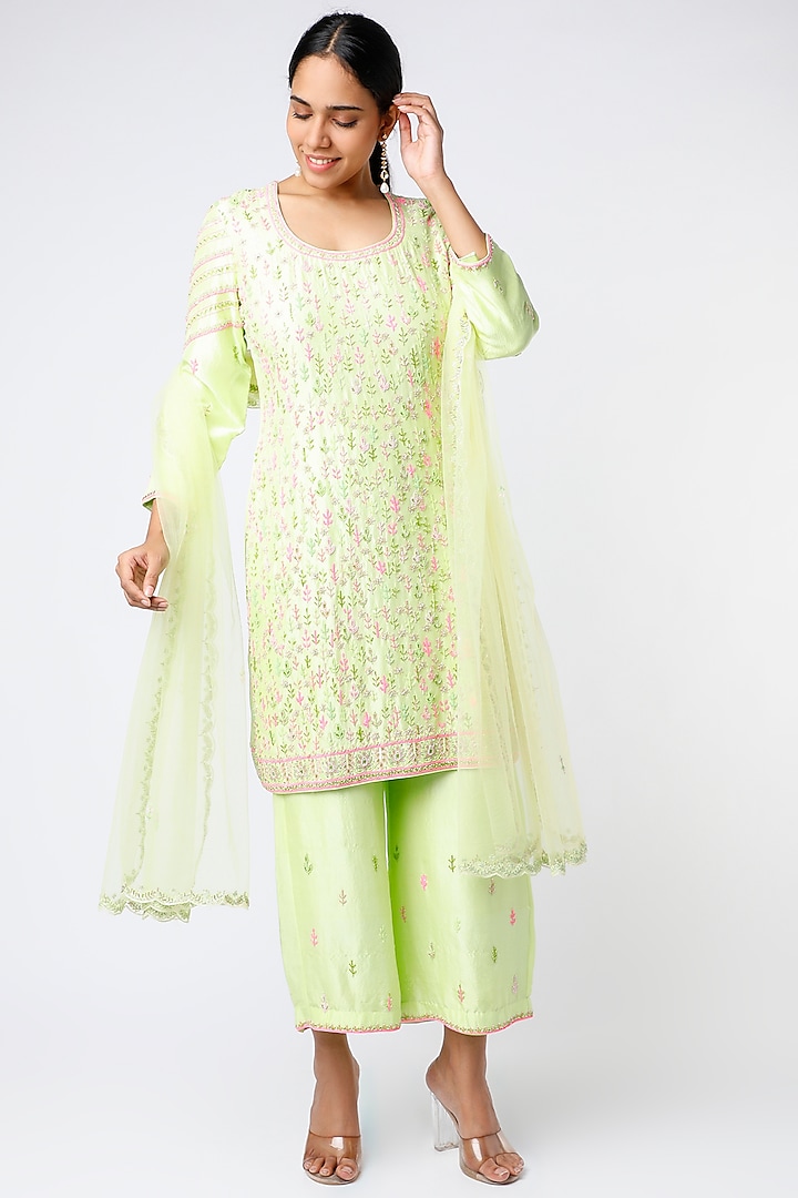 Lime Green Embroidered Kurta Set by PNA BY PRAGATI ARORA