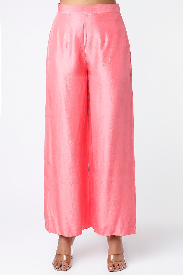 Pink Embroidered Kurta Set by PNA BY PRAGATI ARORA at Pernia's Pop Up Shop