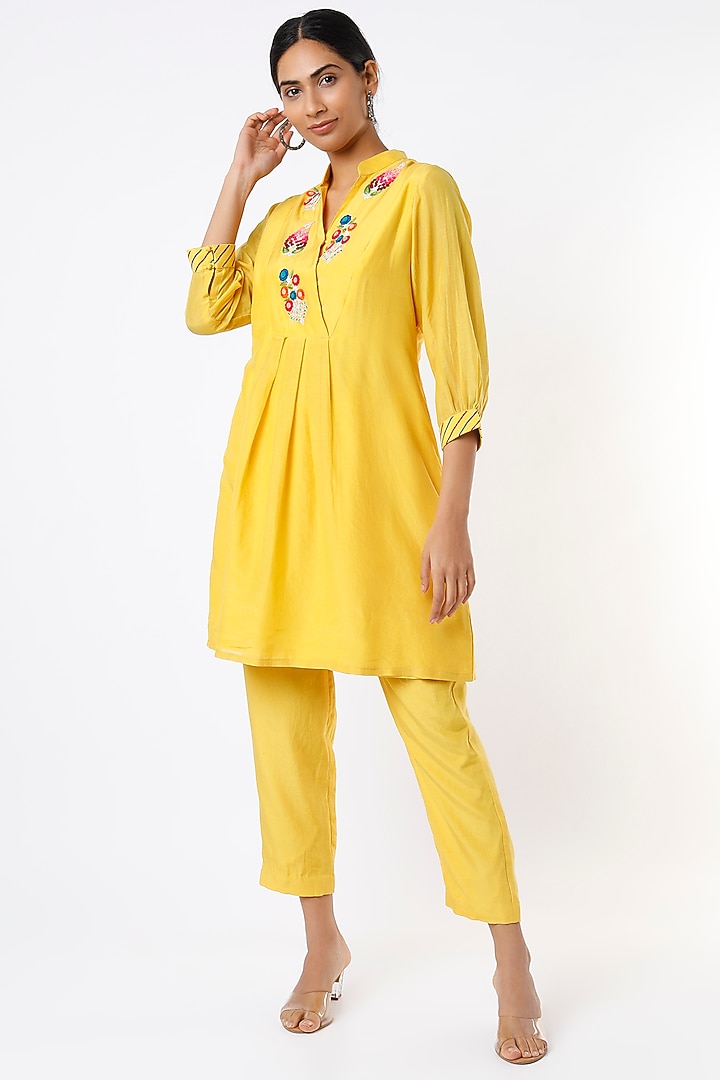 Yellow Hand Embroidered Tunic Set by Made in Pinkcity at Pernia's Pop Up Shop