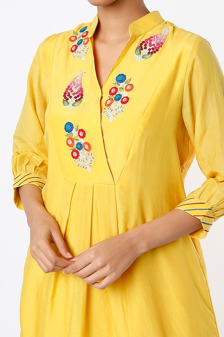 Yellow Hand Embroidered Tunic Set by Made in Pinkcity at Pernia's Pop Up Shop