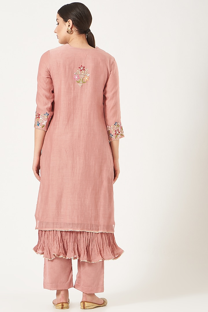 Rose Gold Embroidered Kurta Set by Made in Pinkcity at Pernia's Pop Up Shop