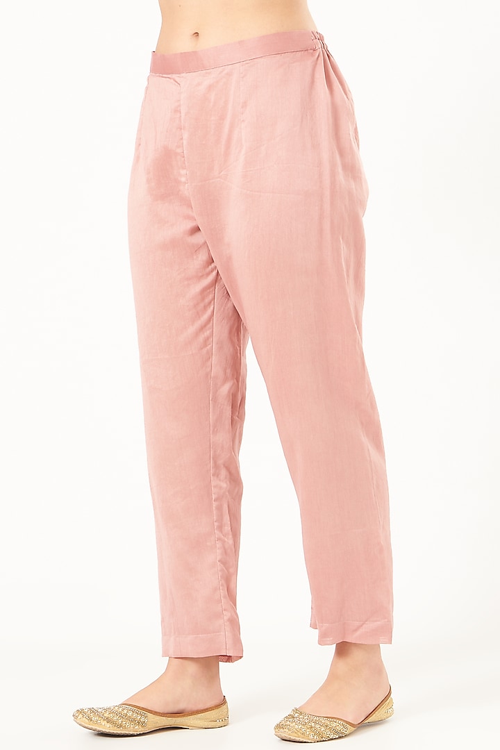 Rose Gold Embroidered Kurta Set by Made in Pinkcity at Pernia's Pop Up Shop