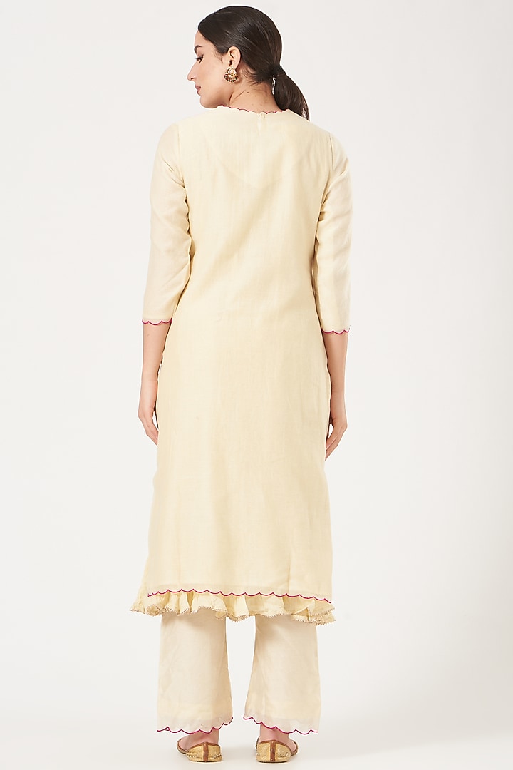 White Embroidered Kurta Set by Made in Pinkcity at Pernia's Pop Up Shop