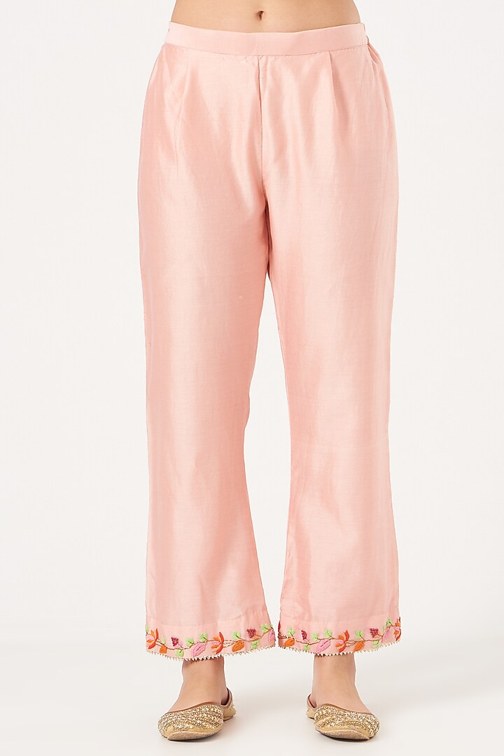 Pink Embroidered Kurta Set by Made in Pinkcity at Pernia's Pop Up Shop