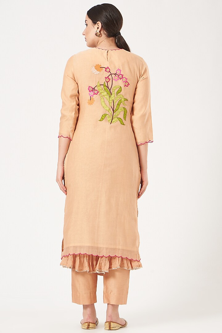 Peach Embroidered Kurta Set by Made in Pinkcity at Pernia's Pop Up Shop