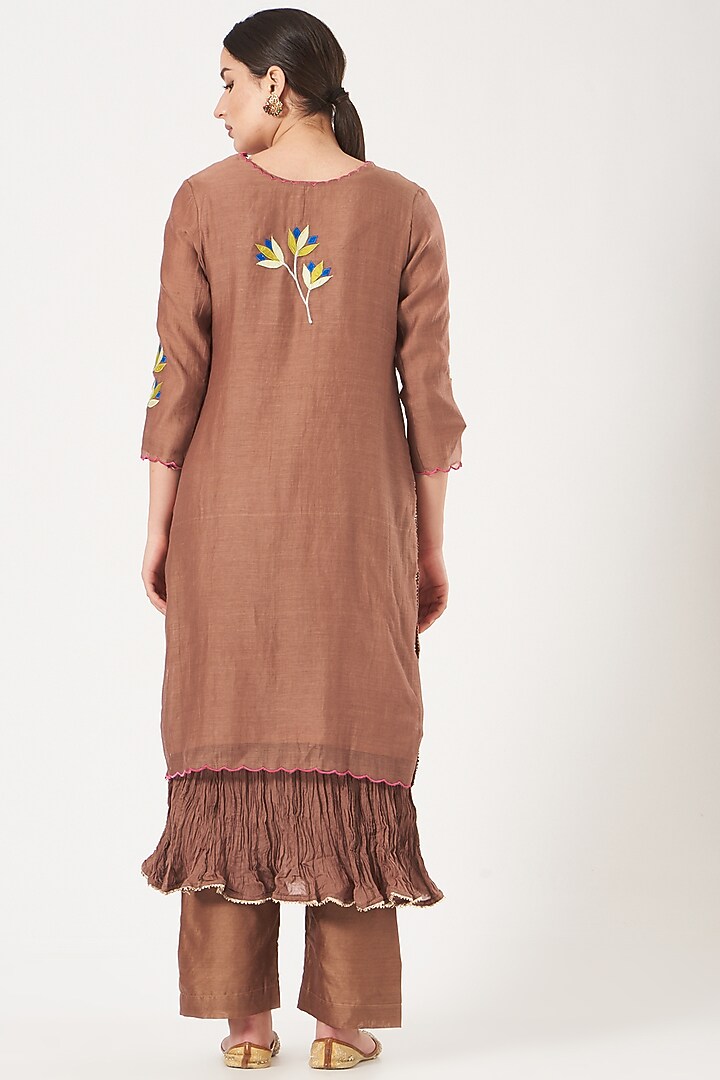 Brown Embroidered Kurta Set by Made in Pinkcity at Pernia's Pop Up Shop