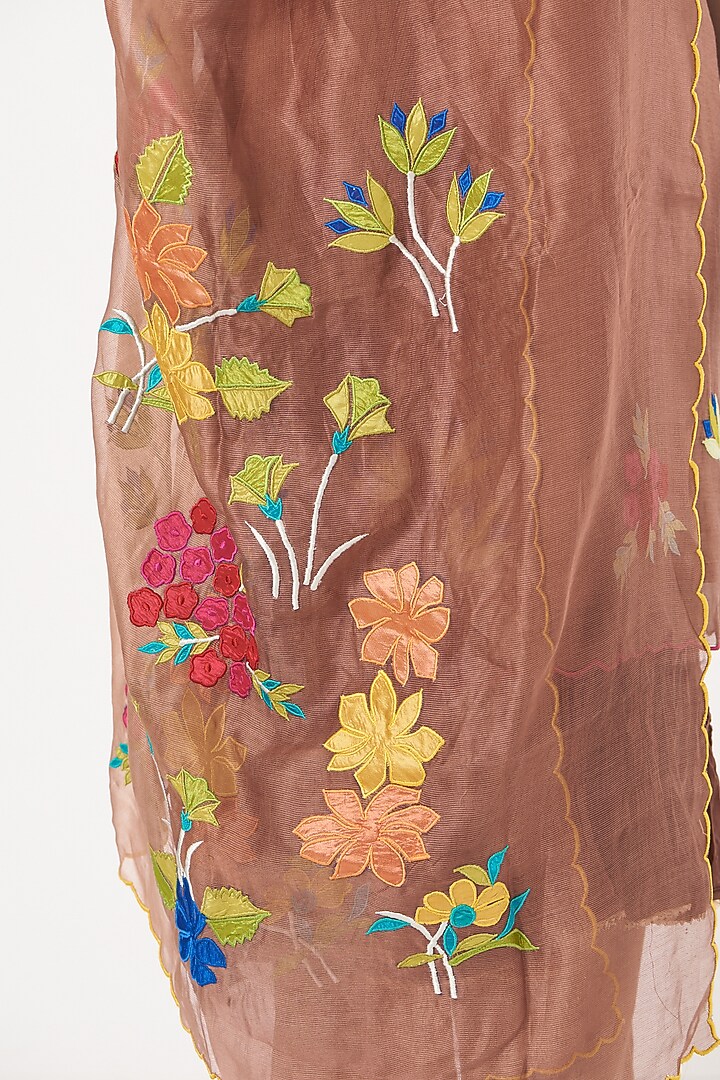 Brown Embroidered Kurta Set by Made in Pinkcity at Pernia's Pop Up Shop