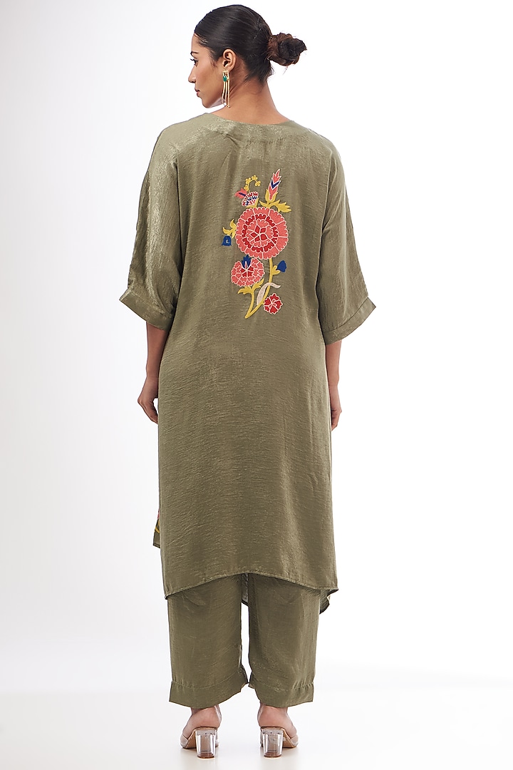 Green Satin Resham Thread Embroidered Kaftan Set by Made in Pinkcity at Pernia's Pop Up Shop