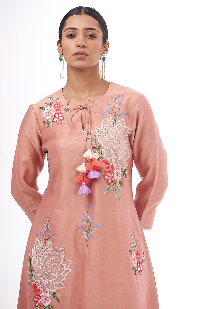 Pink Chanderi Resham & Applique Embroidered Kurta Set by Made in Pinkcity at Pernia's Pop Up Shop