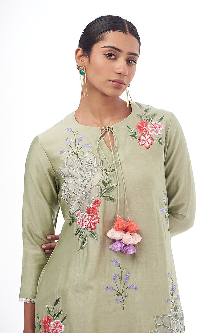 Grey Chanderi Resham & Applique Embroidered Kurta Set by Made in Pinkcity at Pernia's Pop Up Shop