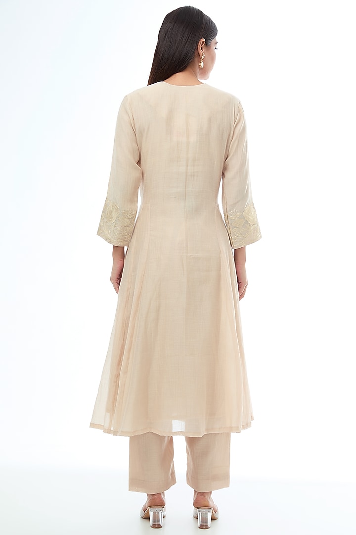 Off-White Chanderi Thread Work Party Wear Anarkali Set by Made in Pinkcity at Pernia's Pop Up Shop