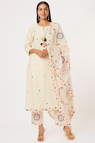 White Embroidered Kurta Set by Made in Pinkcity