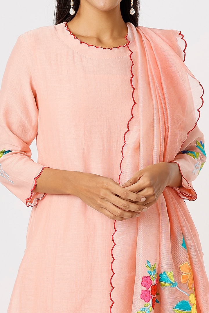 Peach Embroidered Kurta Set by Made in Pinkcity at Pernia's Pop Up Shop
