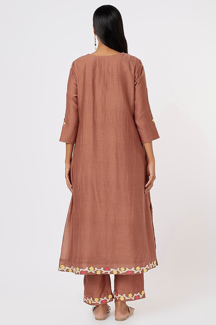 Brown Applique Embroidered Kurta Set by Made in Pinkcity at Pernia's Pop Up Shop