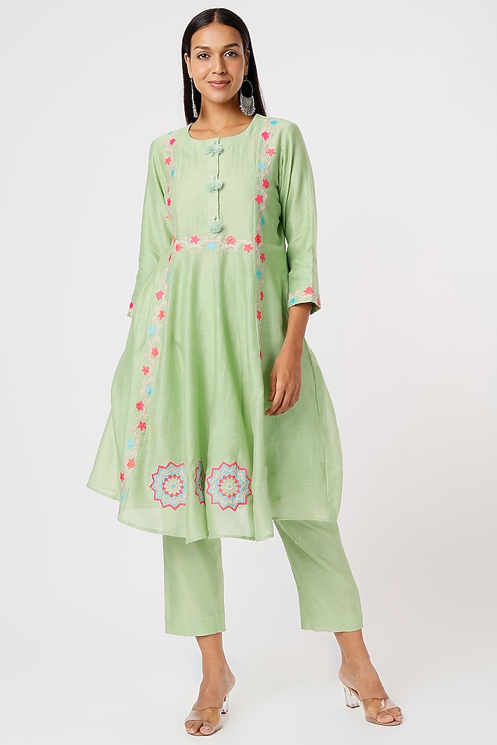 Green Chanderi Kurta Set by Made in Pinkcity at Pernia's Pop Up Shop