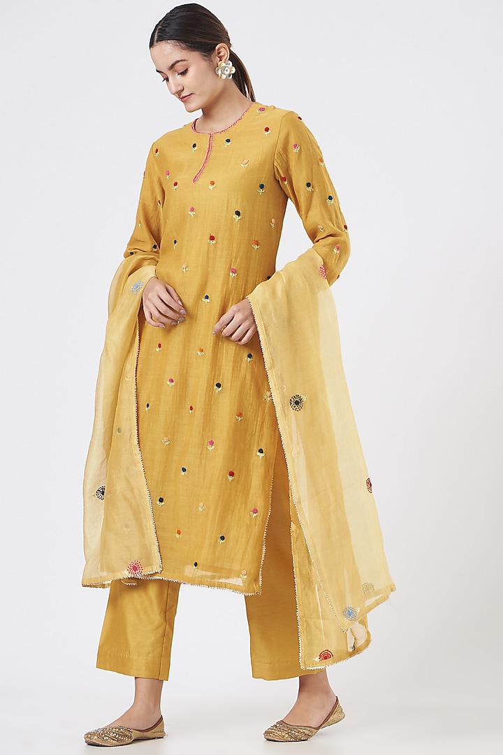 Yellow Hand Embroidered Kurta Set by Made in Pinkcity
