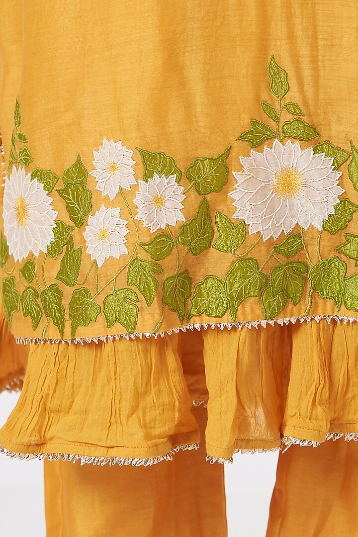 Yellow Applique Embroidered Kurta Set by Made in Pinkcity at Pernia's Pop Up Shop
