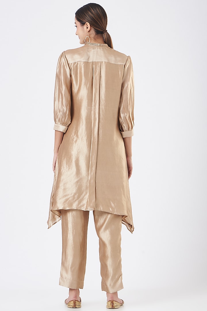 Ivory Kora Silk Kurta Set by Made in Pinkcity at Pernia's Pop Up Shop