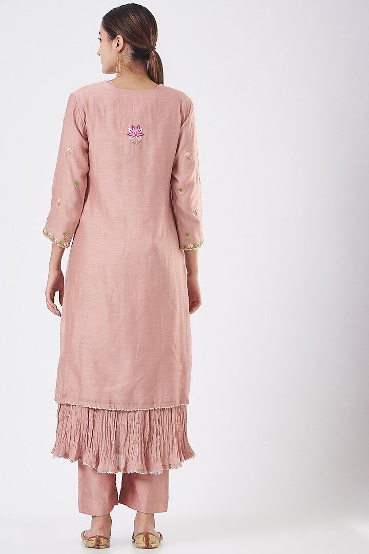 Rose Gold Hand Embroidered Kurta Set by Made in Pinkcity at Pernia's Pop Up Shop
